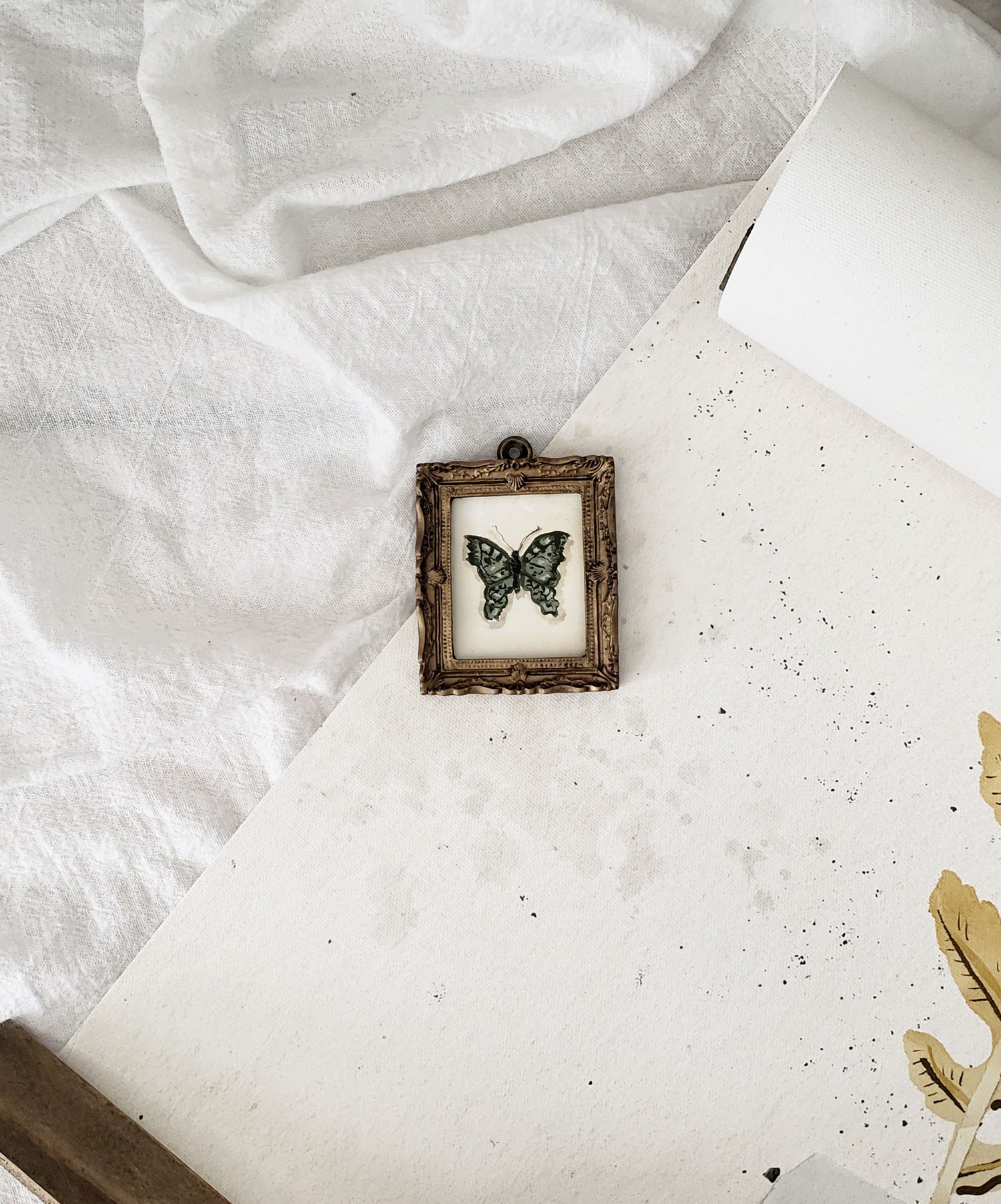 Original Miniature art in a vintage inspired frame | 015 CENTAINE